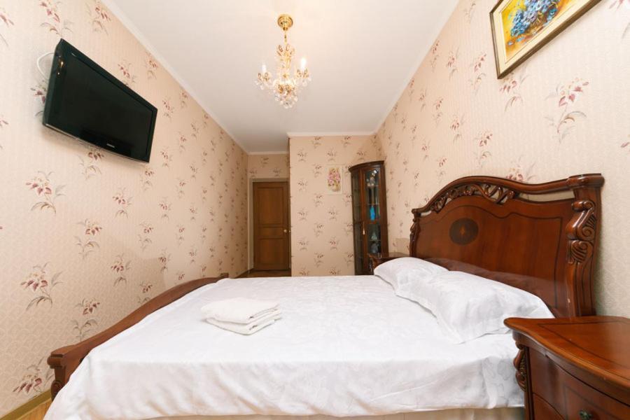 Apartment On Volodymirska 73 Street 키예프 외부 사진