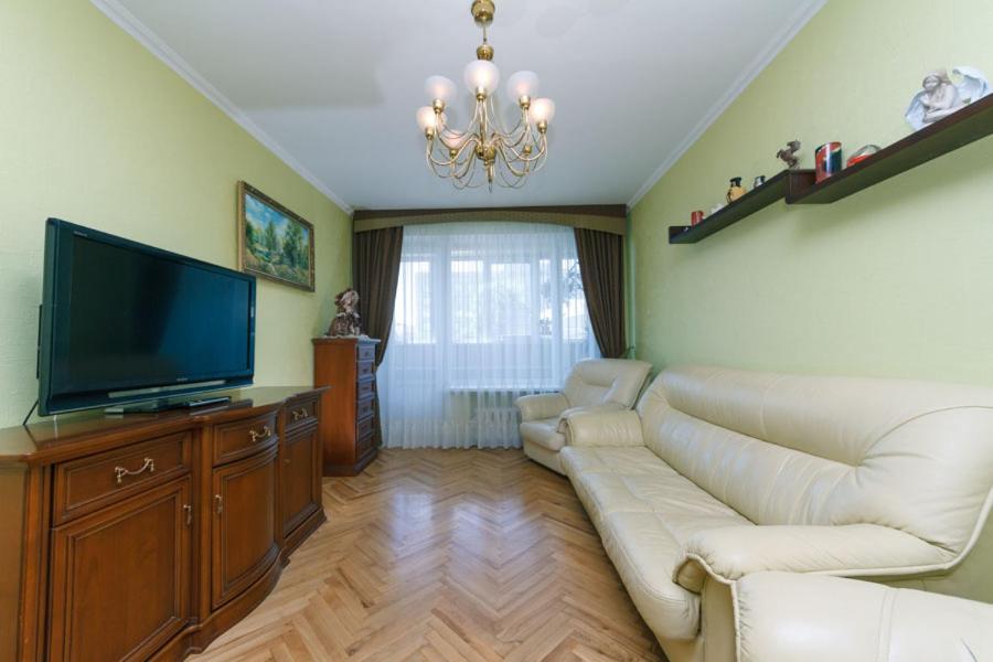 Apartment On Volodymirska 73 Street 키예프 외부 사진